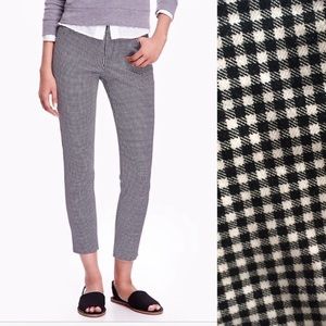 Old Navy Gingham Pixie Pants size 8